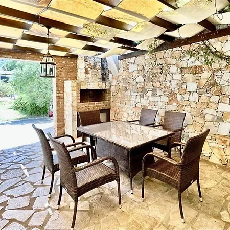 Blue Stone Thassos 3 Bedrooms 8 Guests * Órmos Prínou